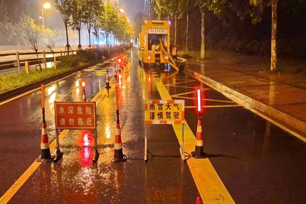 合肥公交集团易修公司完成第二次城市应急排水抢险任务